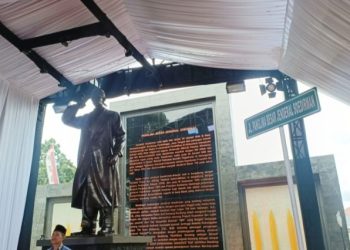 Ngahirupkeun Deui Seuneu Kapahlawanan, Patung Jénderal Besar Soedirman Nangtung di Soreang