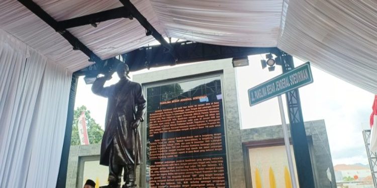 Ngahirupkeun Deui Seuneu Kapahlawanan, Patung Jénderal Besar Soedirman Nangtung di Soreang